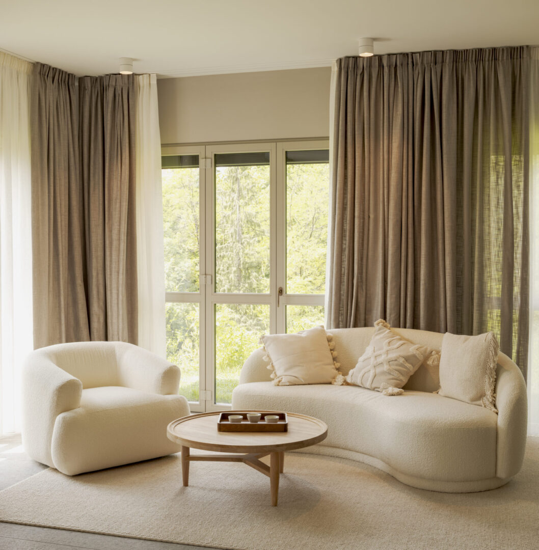 Automatic & Motorized Curtains